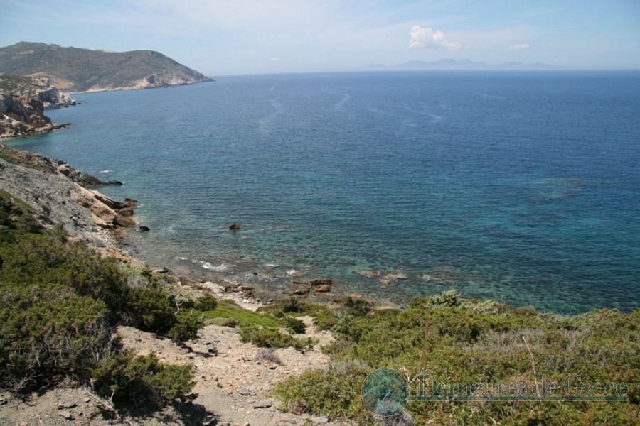 Waterfront plot of land for sale on Antiparos, Greece